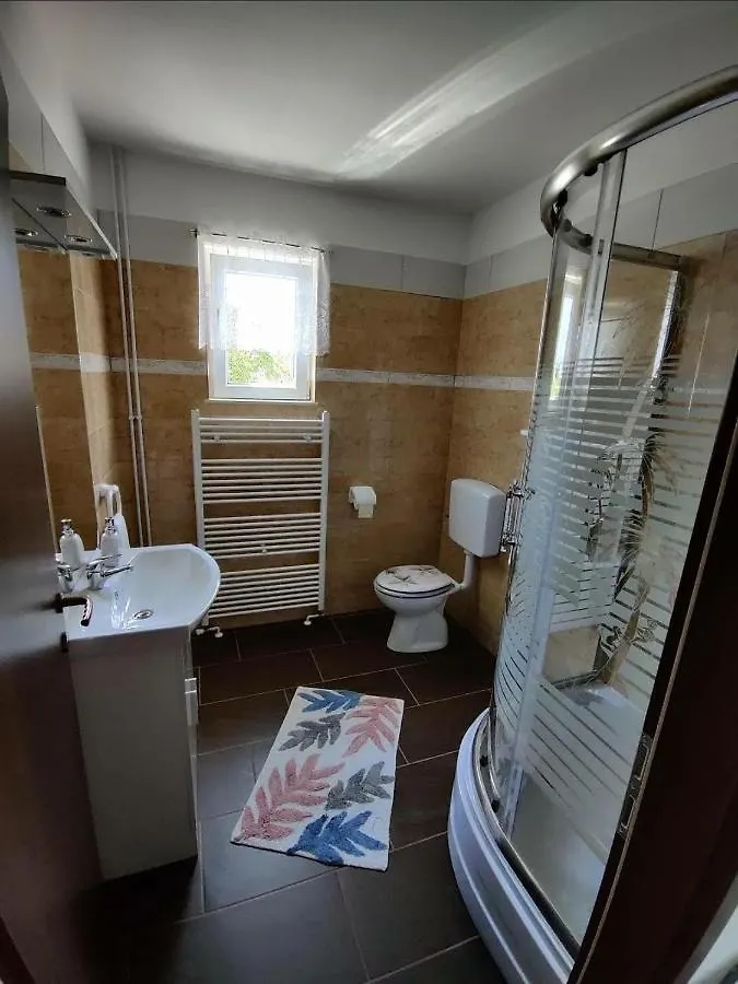 Apartman Niki Lic 0*,